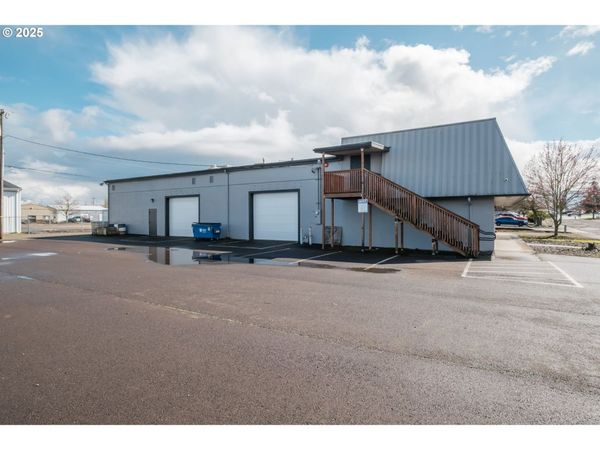 1131 S COMMERCIAL WAY, Albany, OR 97322