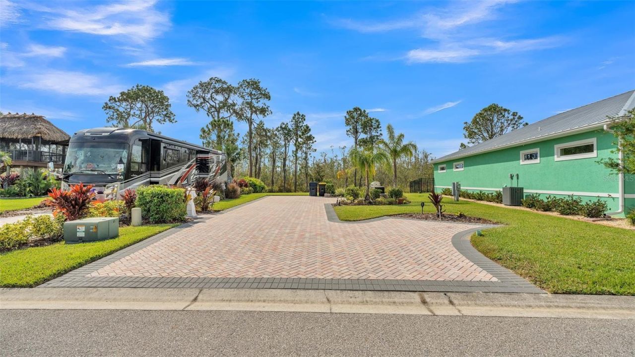 3240 Fish Hawk Drive, Polk City, FL 33868 Photo