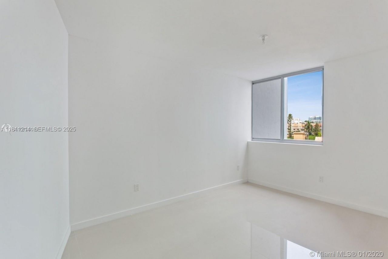 488 NE 18th St, Unit 501, Miami, FL 33132 Photo