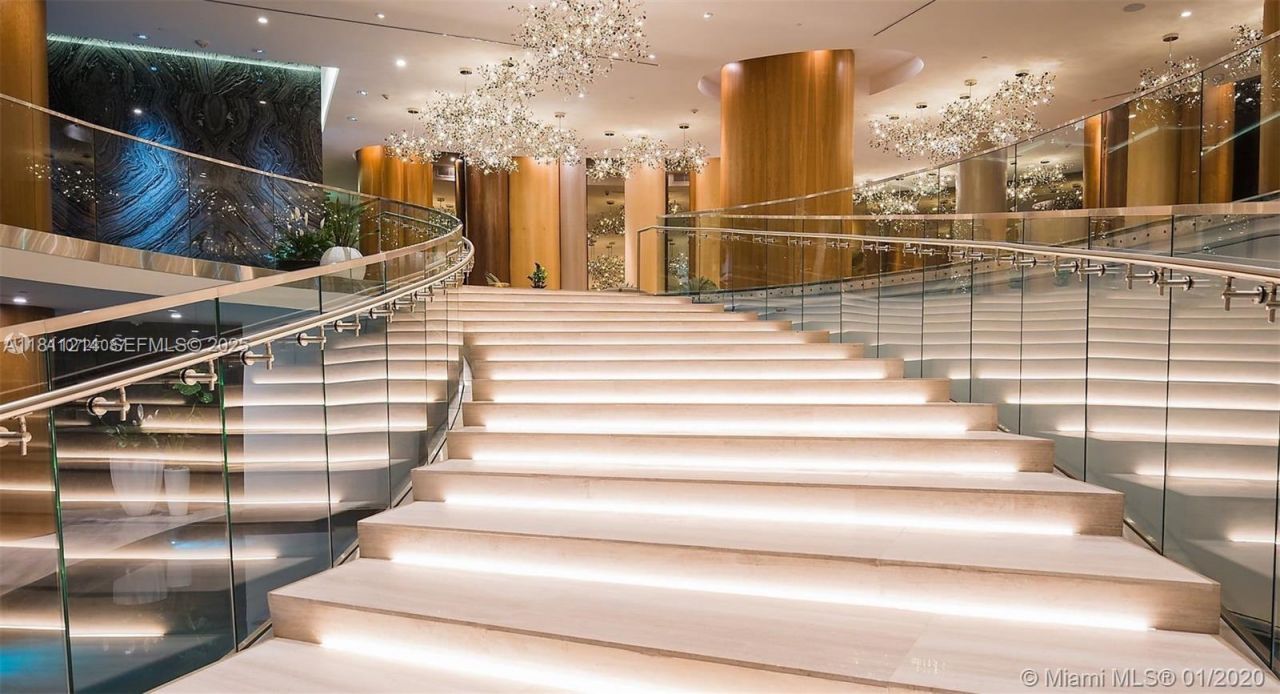 488 NE 18th St, Unit 501, Miami, FL 33132 Photo