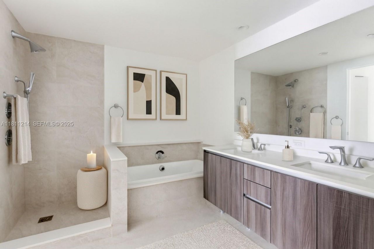 488 NE 18th St, Unit 501, Miami, FL 33132 Photo