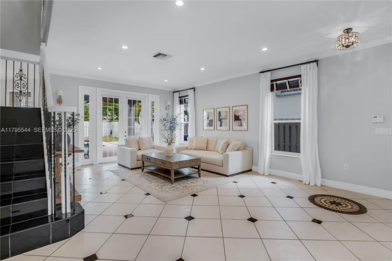 15862 SW 24th St, Miramar, FL 33027 Photo