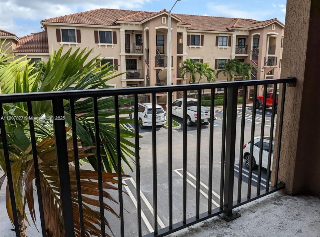 22411 SW 88th Pl, Unit 9-26, Cutler Bay, FL 33190 Photo