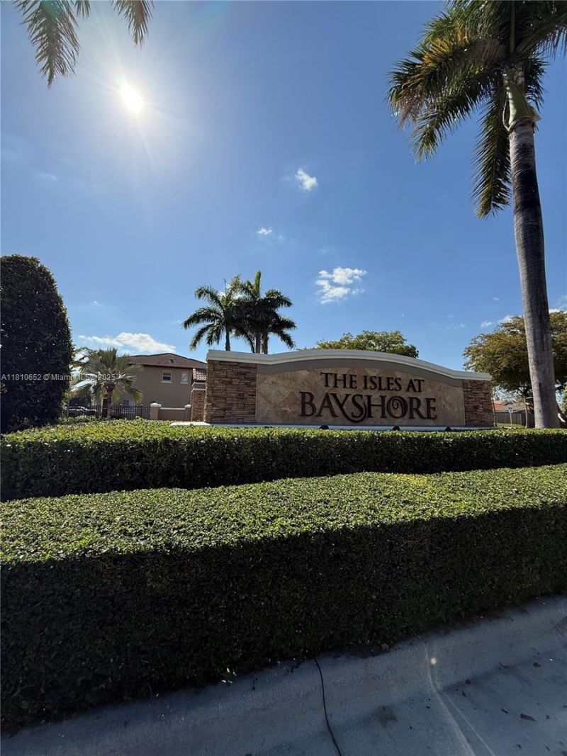 8875 SW 223rd Ln, Cutler Bay, FL 33190 Photo