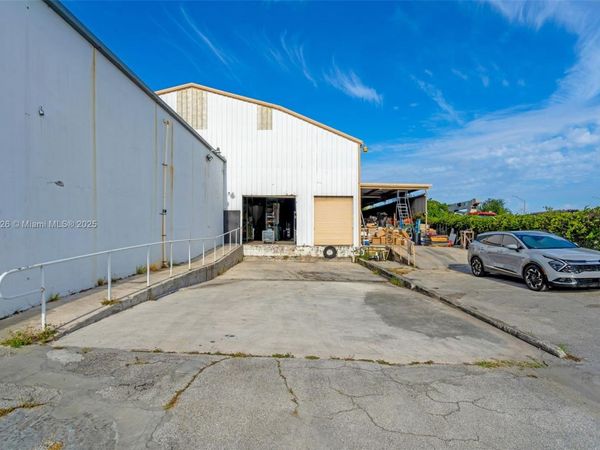 1226 NW 23rd Ave, Fort Lauderdale, FL 33311