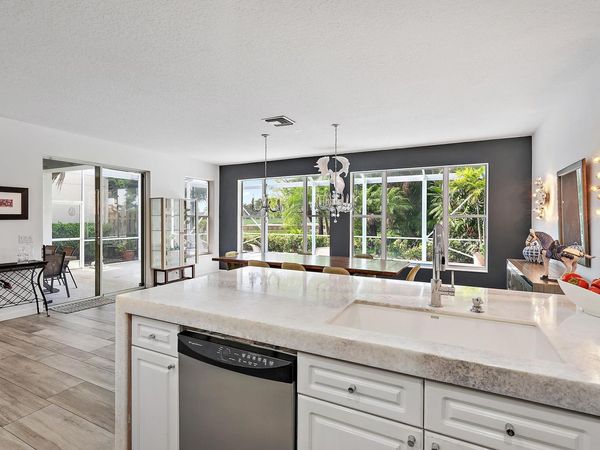 8208 Heritage Club Drive, West Palm Beach, FL 33412