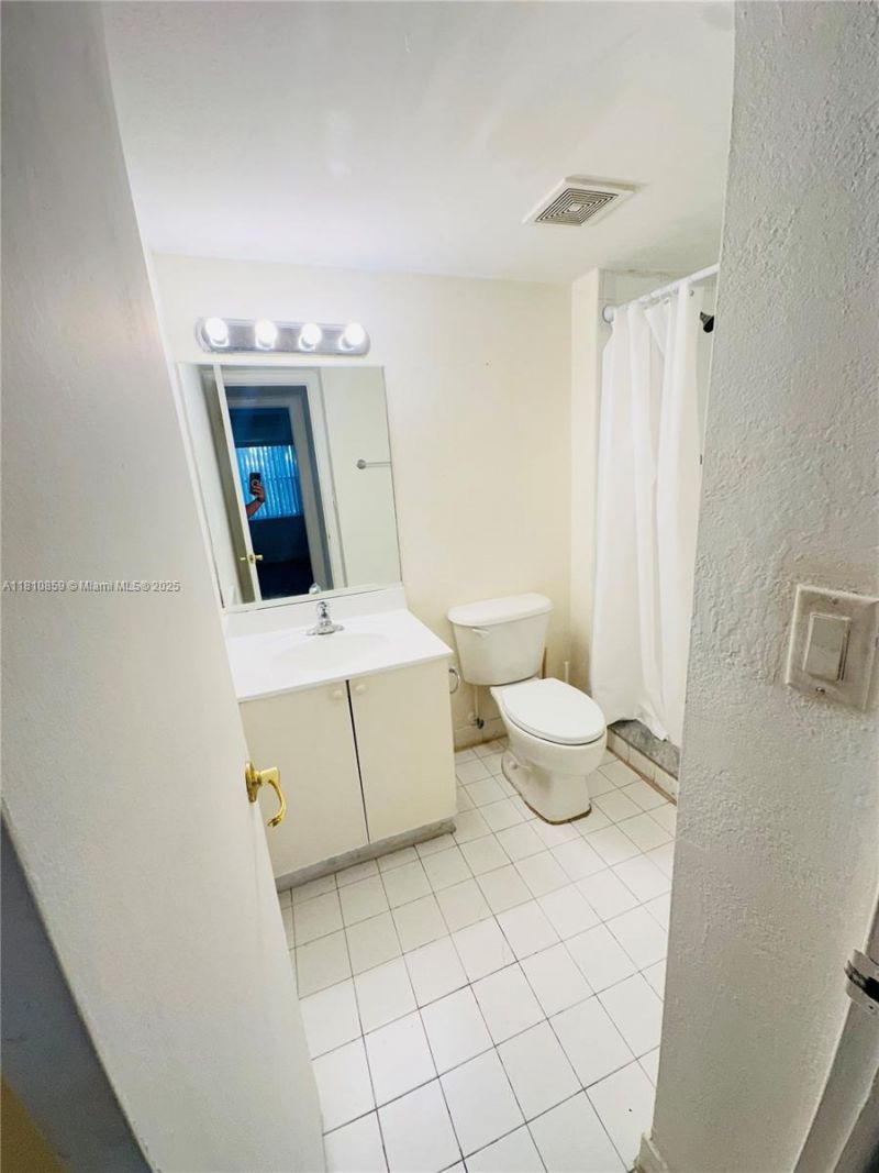 4205 N University Dr, Unit 308, Sunrise, FL 33351 Photo