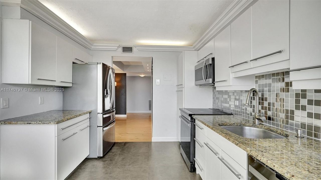 2801 NE 183rd St, Unit 517W, Aventura, FL 33160 Photo