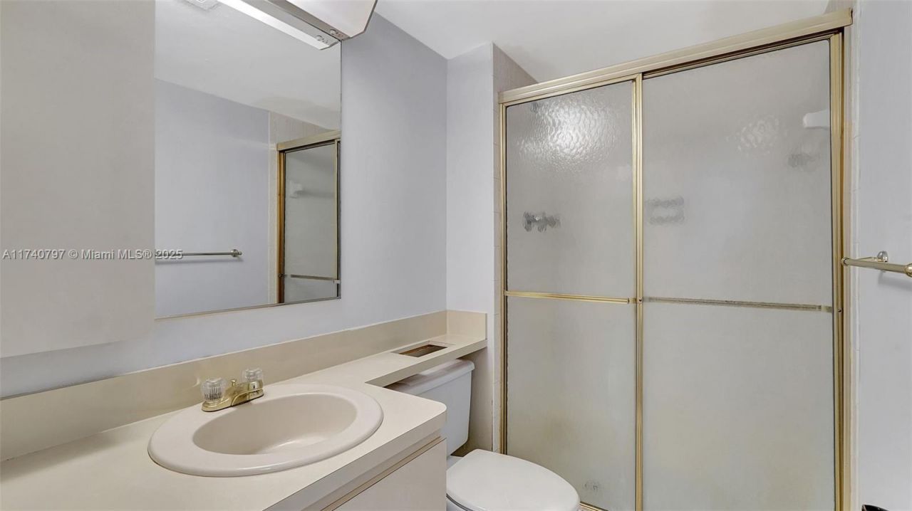 2801 NE 183rd St, Unit 517W, Aventura, FL 33160 Photo