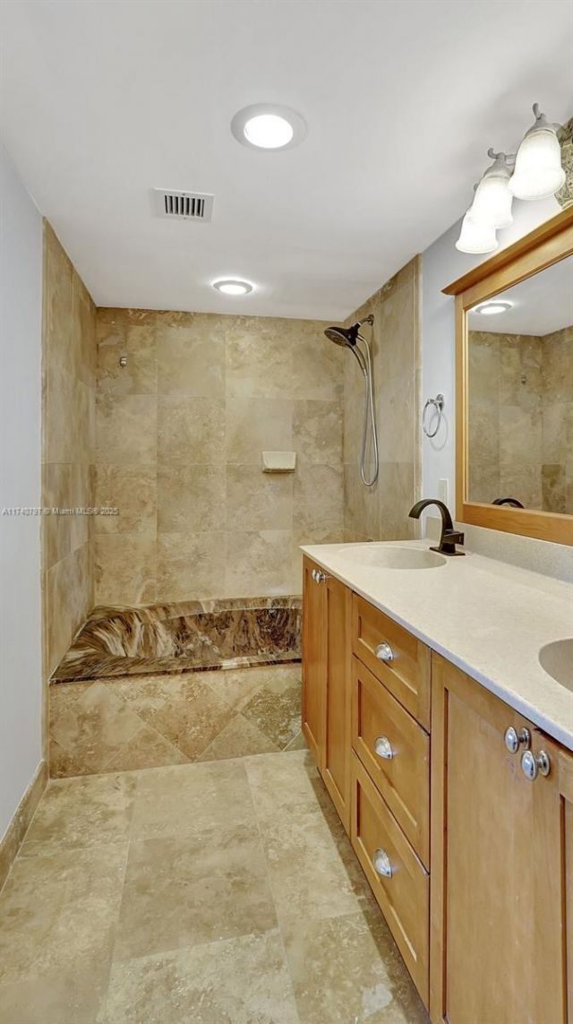 2801 NE 183rd St, Unit 517W, Aventura, FL 33160 Photo
