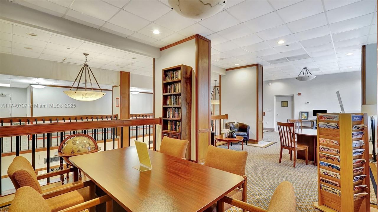 2801 NE 183rd St, Unit 517W, Aventura, FL 33160 Photo