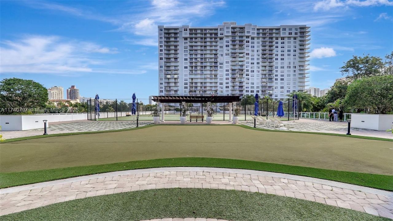 2801 NE 183rd St, Unit 517W, Aventura, FL 33160 Photo