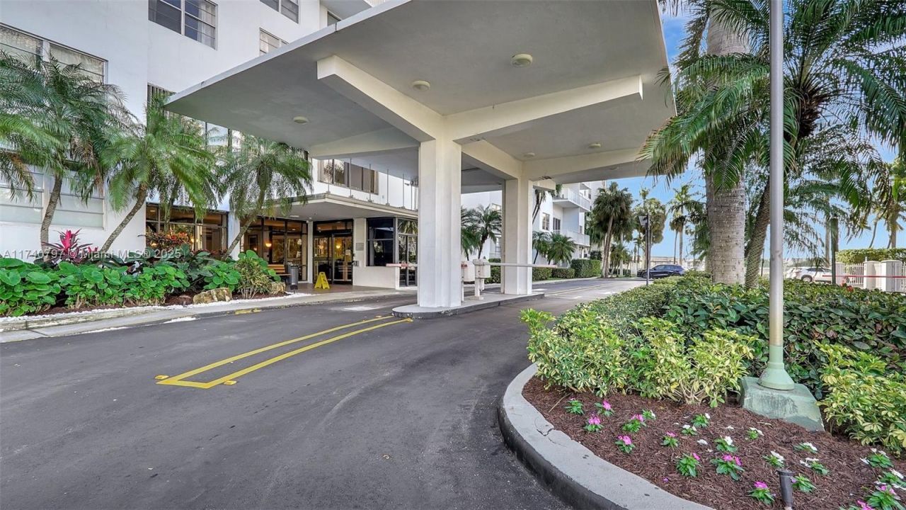 2801 NE 183rd St, Unit 517W, Aventura, FL 33160 Photo