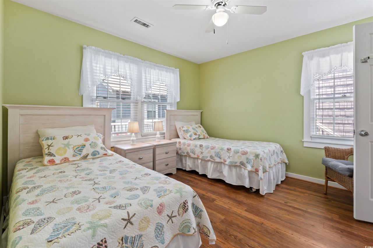 161 Easy St. Photo 14