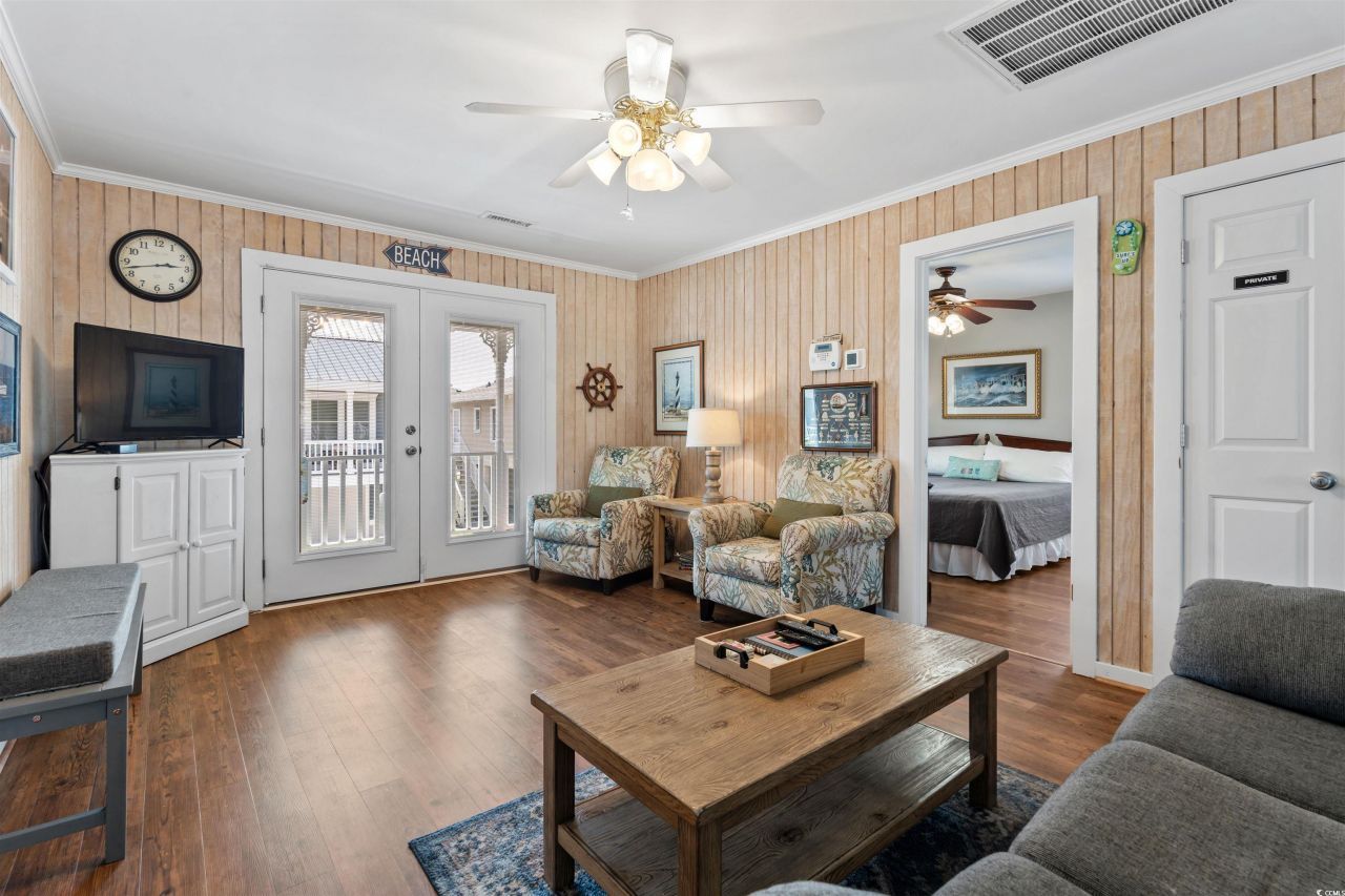 161 Easy St. Photo 6