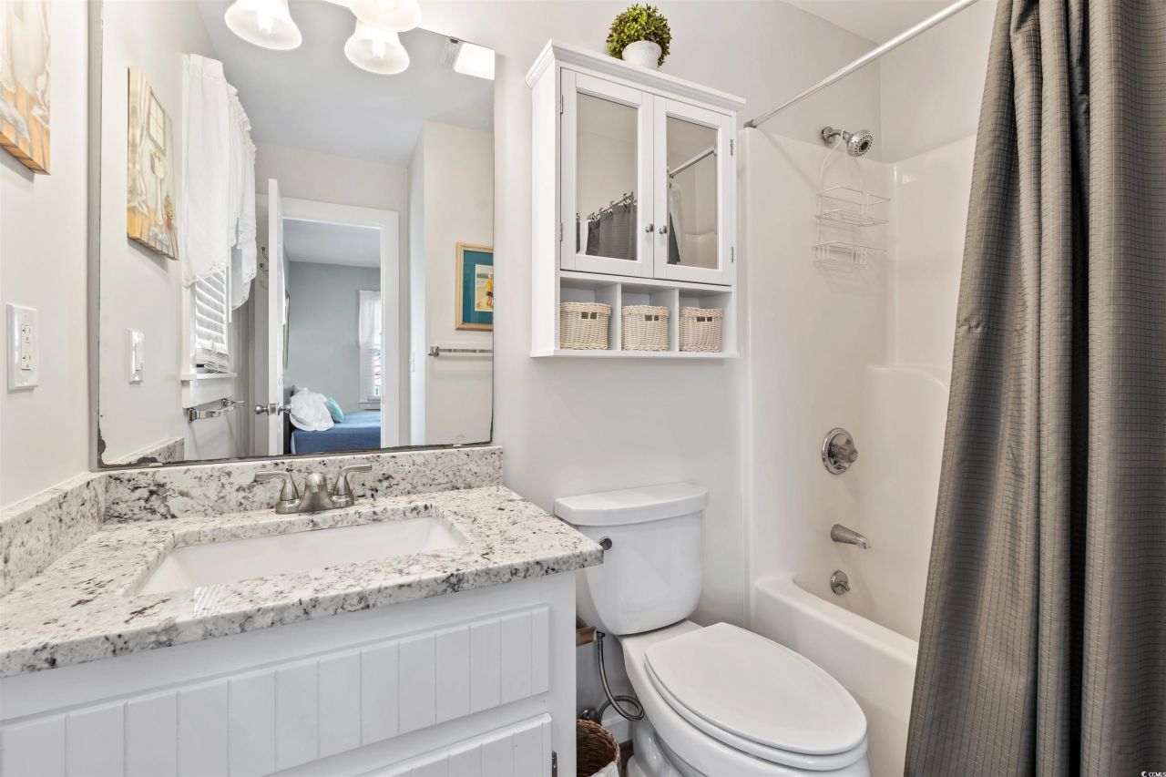 161 Easy St. Photo 8