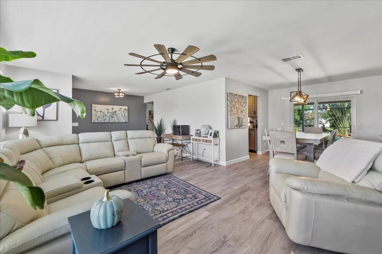 206 SE 45th Terrace, Cape Coral, FL 33904 Photo