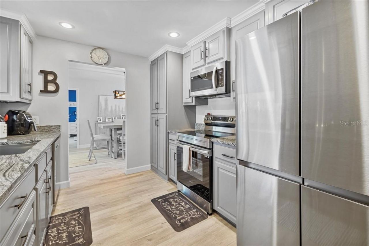 206 SE 45th Terrace, Cape Coral, FL 33904 Photo