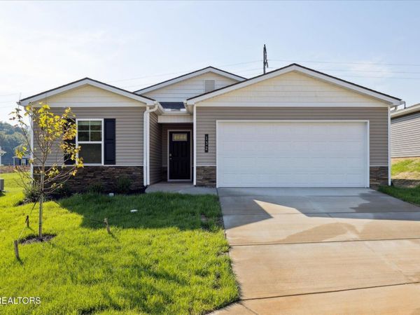 132 N Rolling Meadows Drive, Harriman, TN 37748