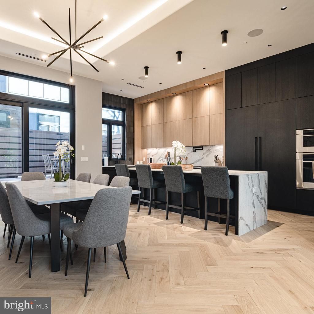 109 S 24th Street, Philadelphia, PA 19103 Main Photo