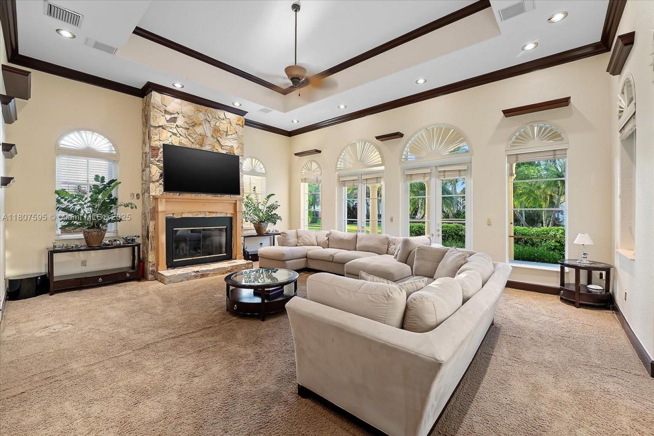 18451 SW 158th St, Miami, FL 33187 Photo