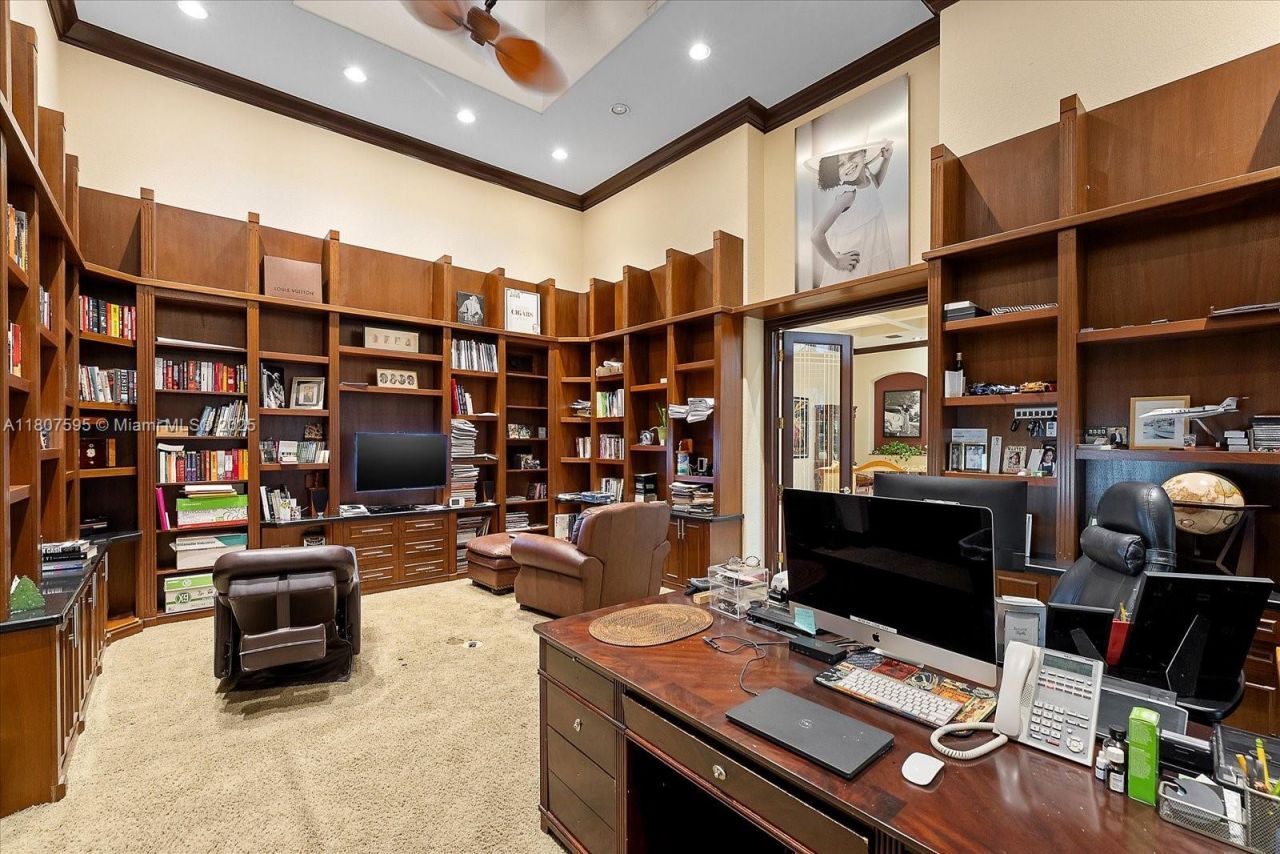 18451 SW 158th St, Miami, FL 33187 Photo