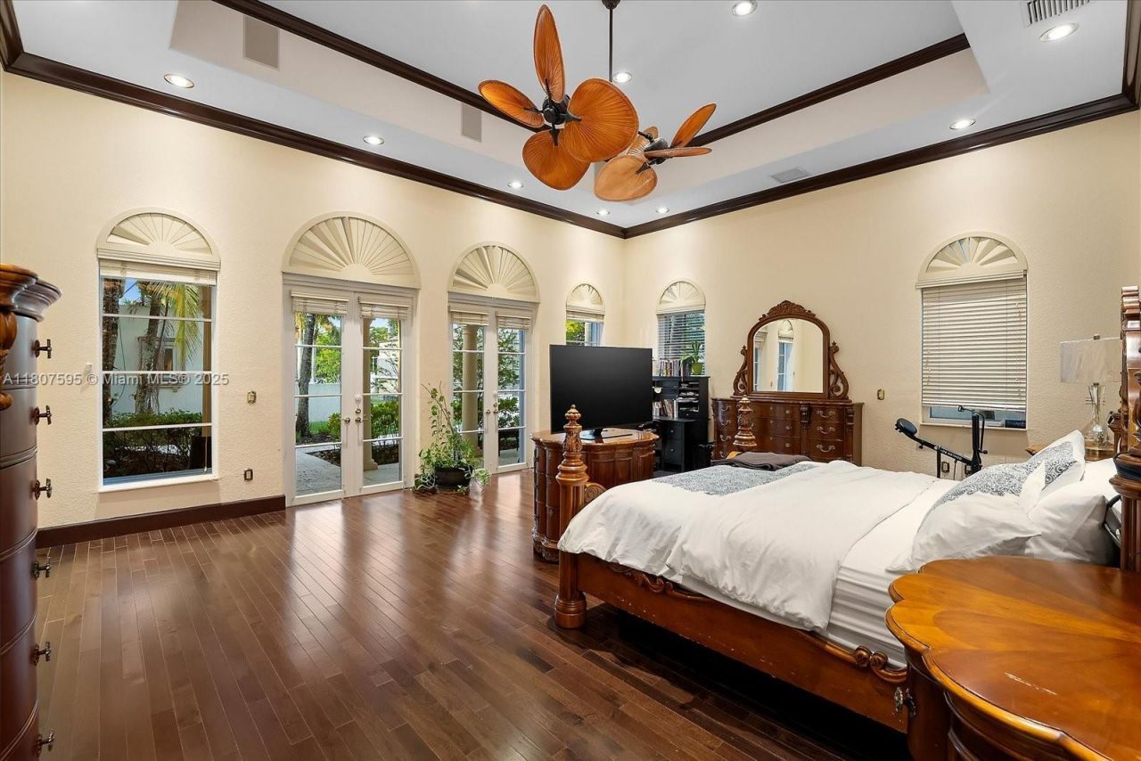 18451 SW 158th St, Miami, FL 33187 Photo