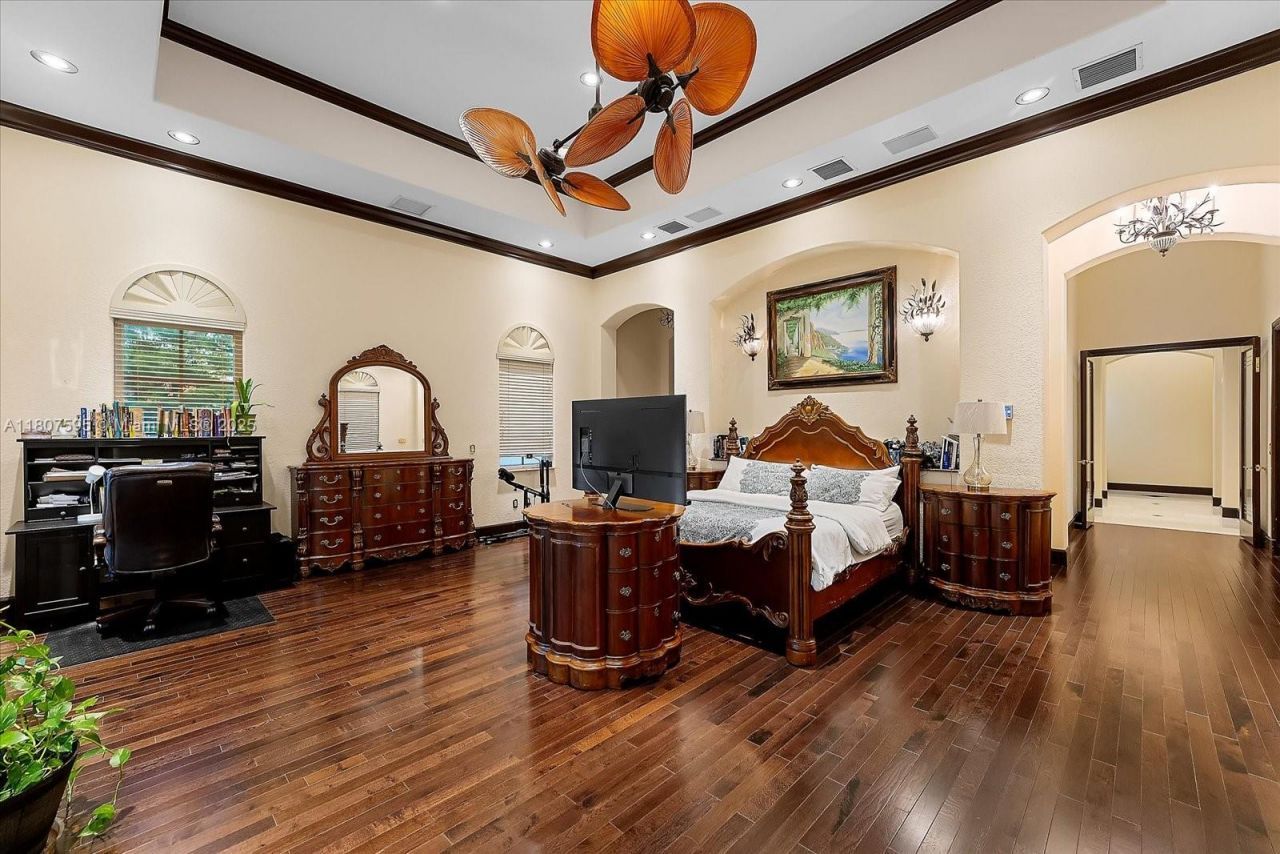 18451 SW 158th St, Miami, FL 33187 Photo