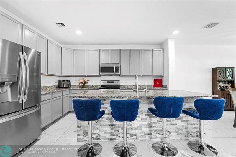 453 NW 36th Avenue, Pompano Beach, FL 33069 Photo