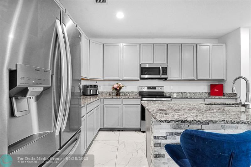 453 NW 36th Avenue, Pompano Beach, FL 33069 Photo