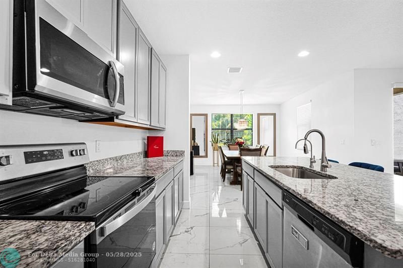 453 NW 36th Avenue, Pompano Beach, FL 33069 Photo