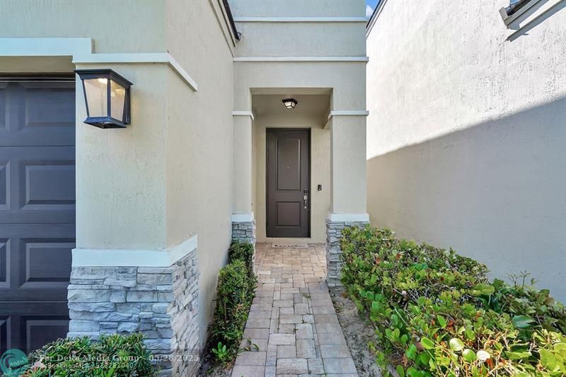 453 NW 36th Avenue, Pompano Beach, FL 33069 Photo