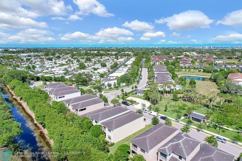 453 NW 36th Avenue, Pompano Beach, FL 33069 Photo