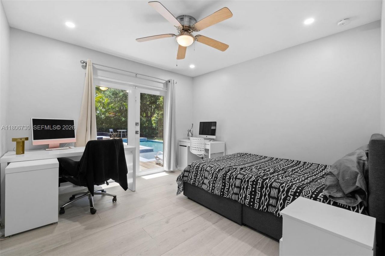 5943 SW 62nd St, South Miami, FL 33143 Photo