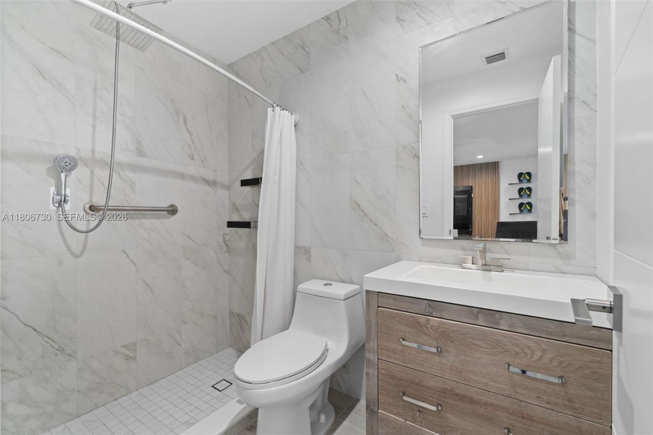 5943 SW 62nd St, South Miami, FL 33143 Photo