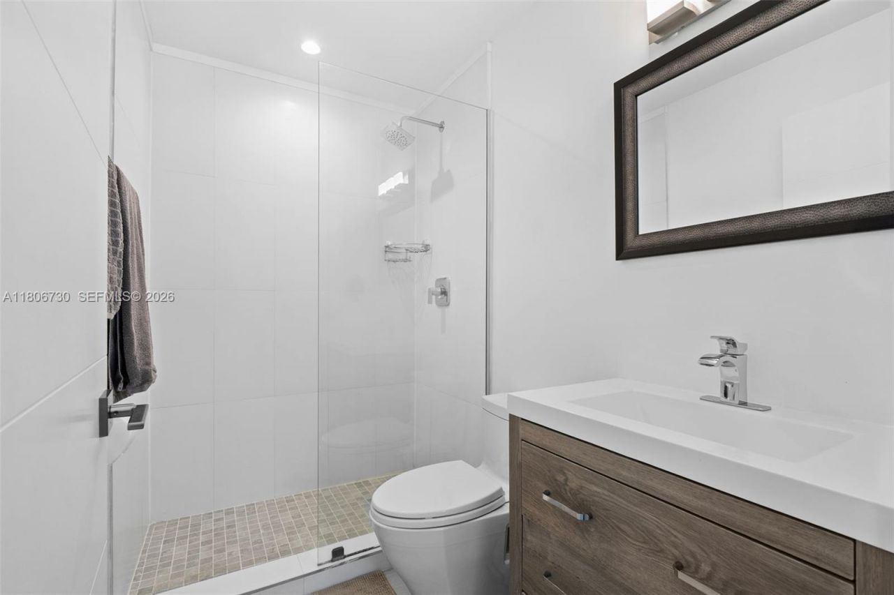 5943 SW 62nd St, South Miami, FL 33143 Photo