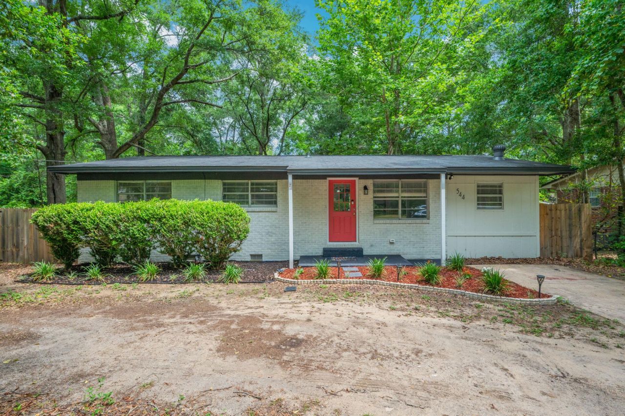 544 Purl Adams Avenue, Crestview, FL 32539 Main Photo