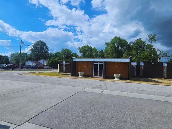 626 N 38th Street, Belleville, IL 62226