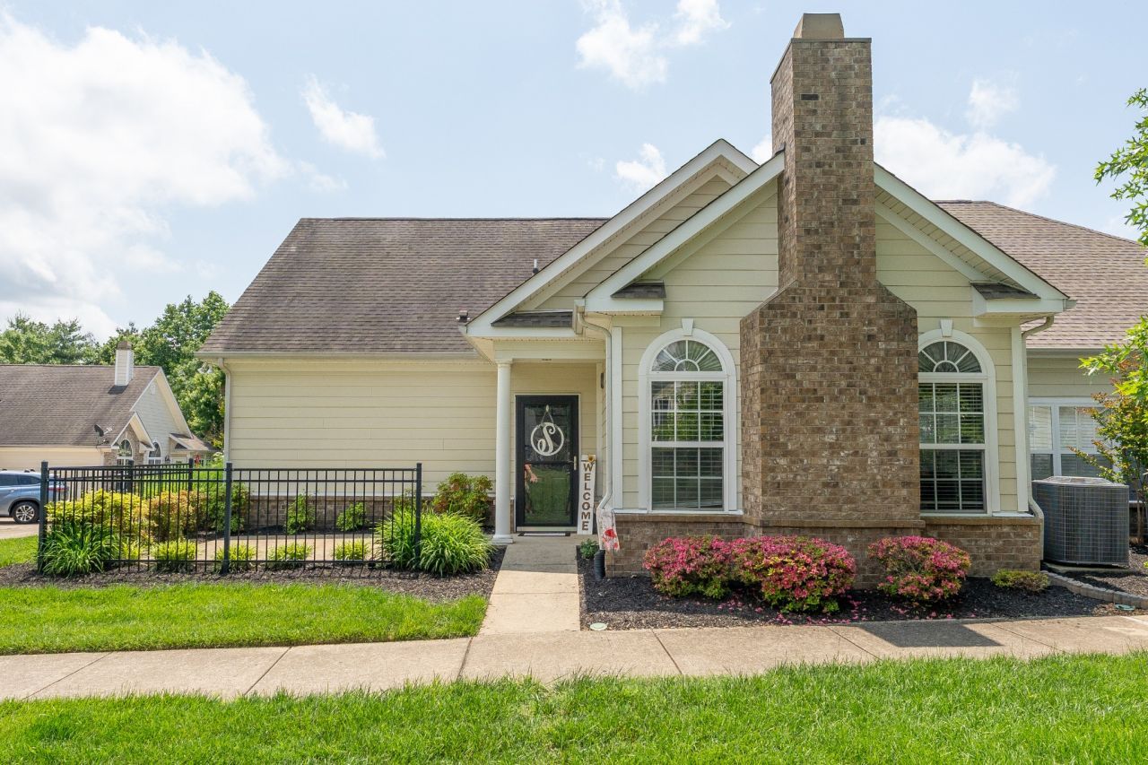 825 S Browns Ln, Unit 1904, Gallatin, TN 37066 Main Photo