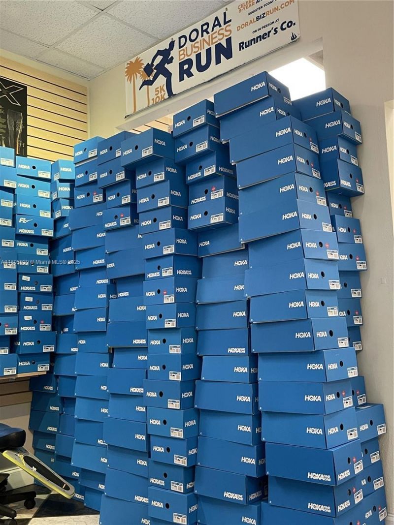 10355 NW 41st St, Doral, FL 33178 Photo