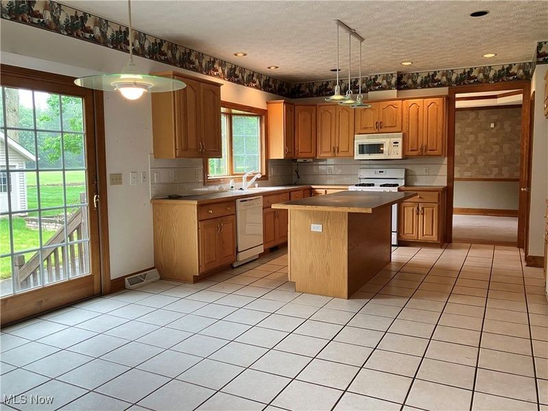 1254 Maxfli Drive, Akron, OH 44312 Photo 13