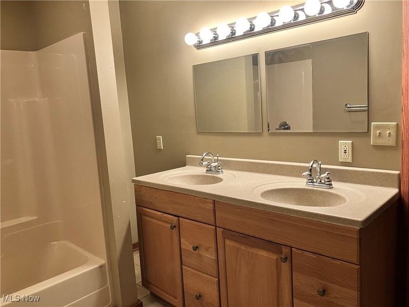 1254 Maxfli Drive, Akron, OH 44312 Photo 33