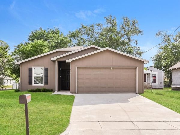 825 Garrison Street, Waco, TX 76704