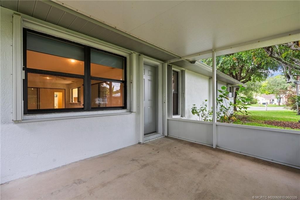 542 SE Woods Edge Trail, Stuart, FL 34997 Photo