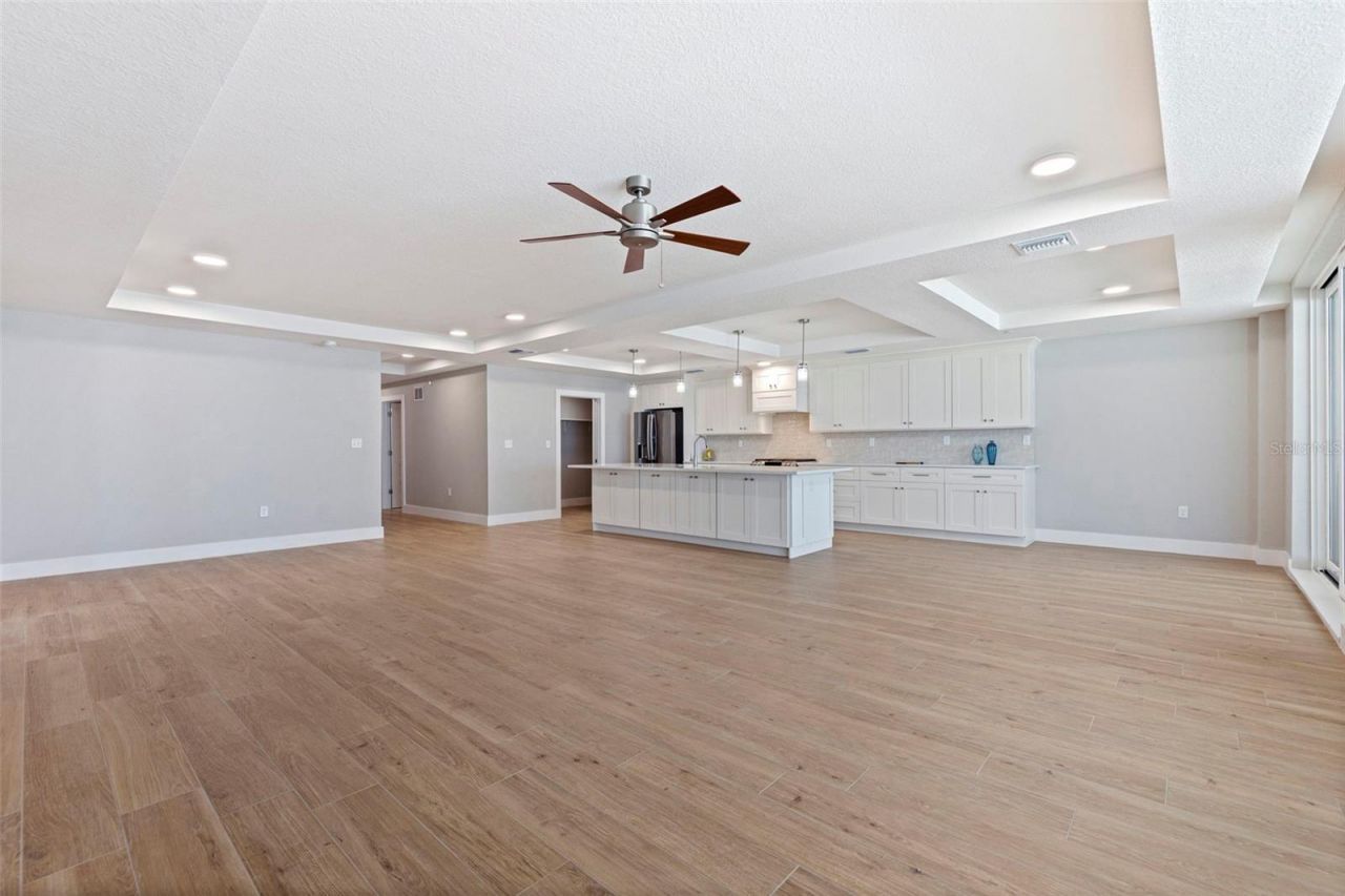 14048 Gulf Boulevard, Unit 201, Madeira Beach, FL 33708 Photo