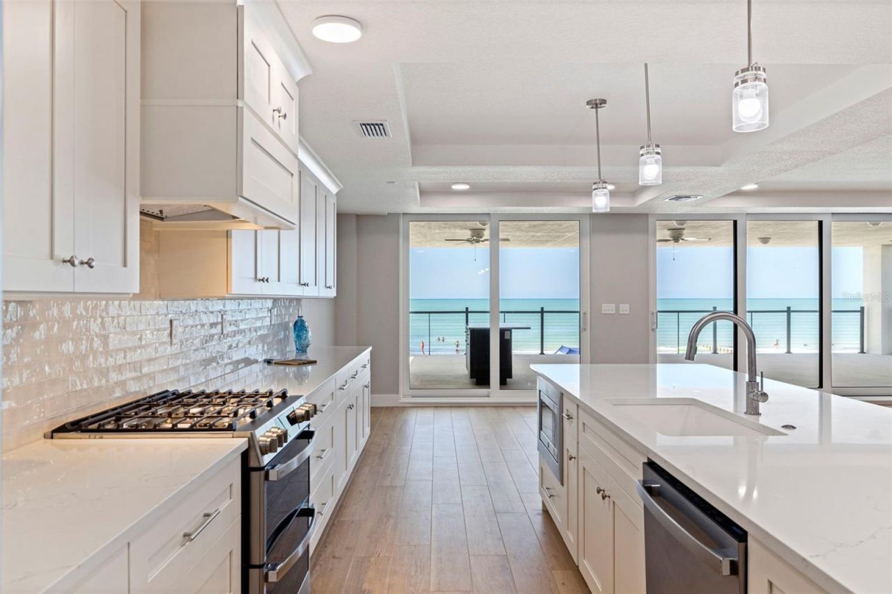 14048 Gulf Boulevard, Unit 201, Madeira Beach, FL 33708 Photo