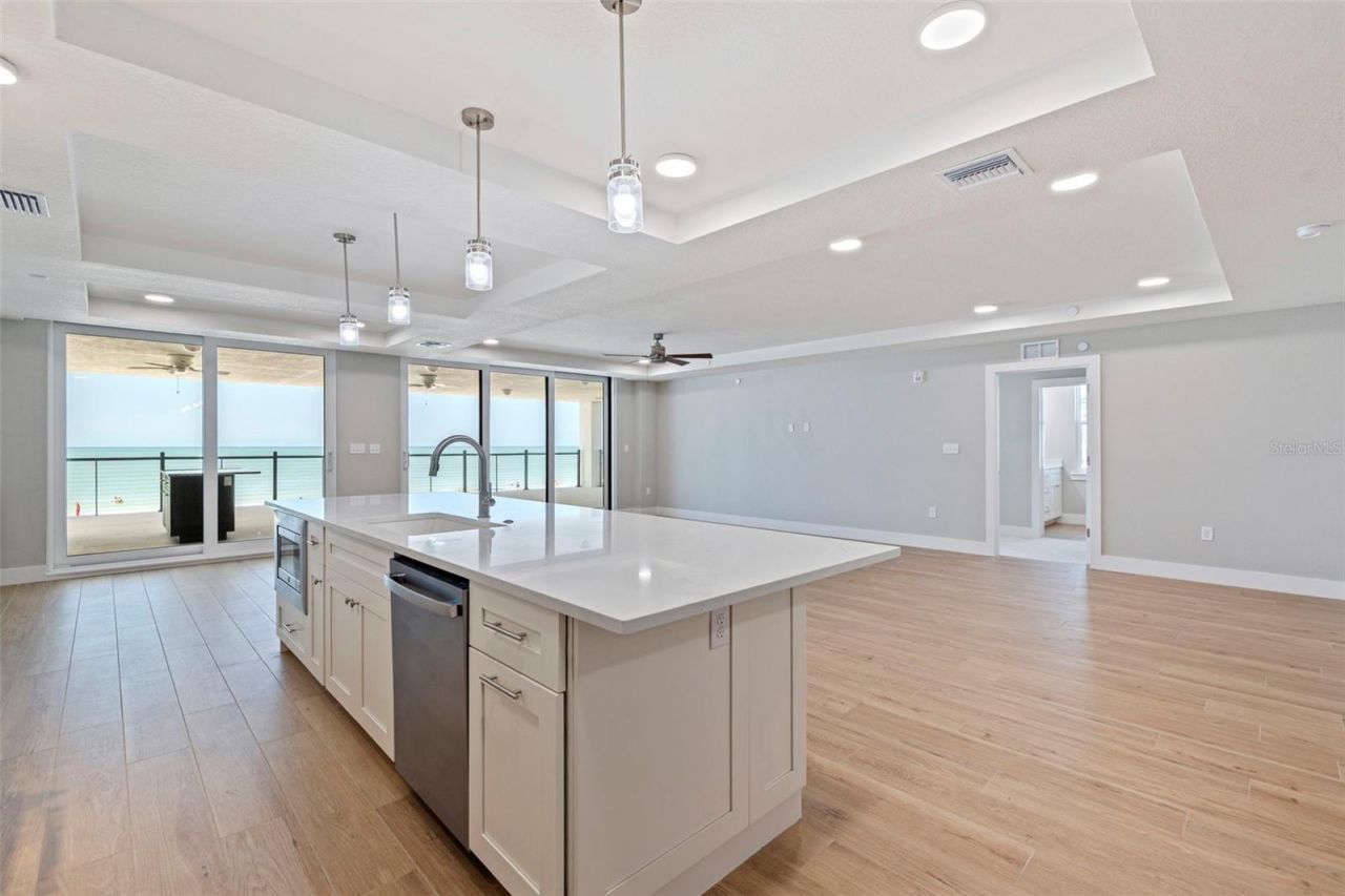 14048 Gulf Boulevard, Unit 201, Madeira Beach, FL 33708 Photo