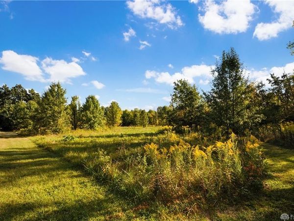 4245 W Wenger Road, Clayton, OH 45315