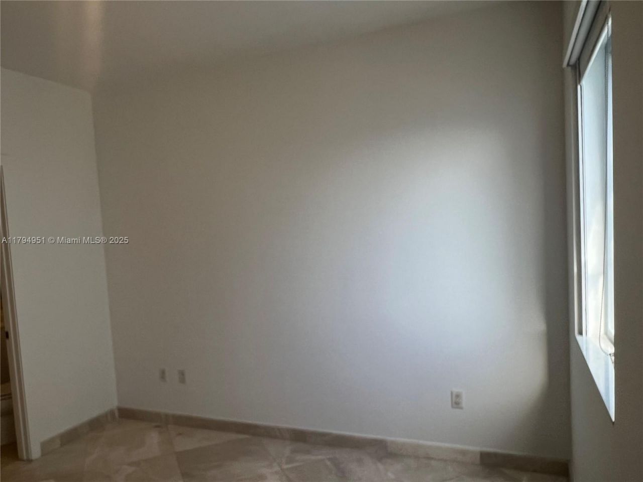 1050 Brickell, Unit 3314, Miami, FL 33131 Photo