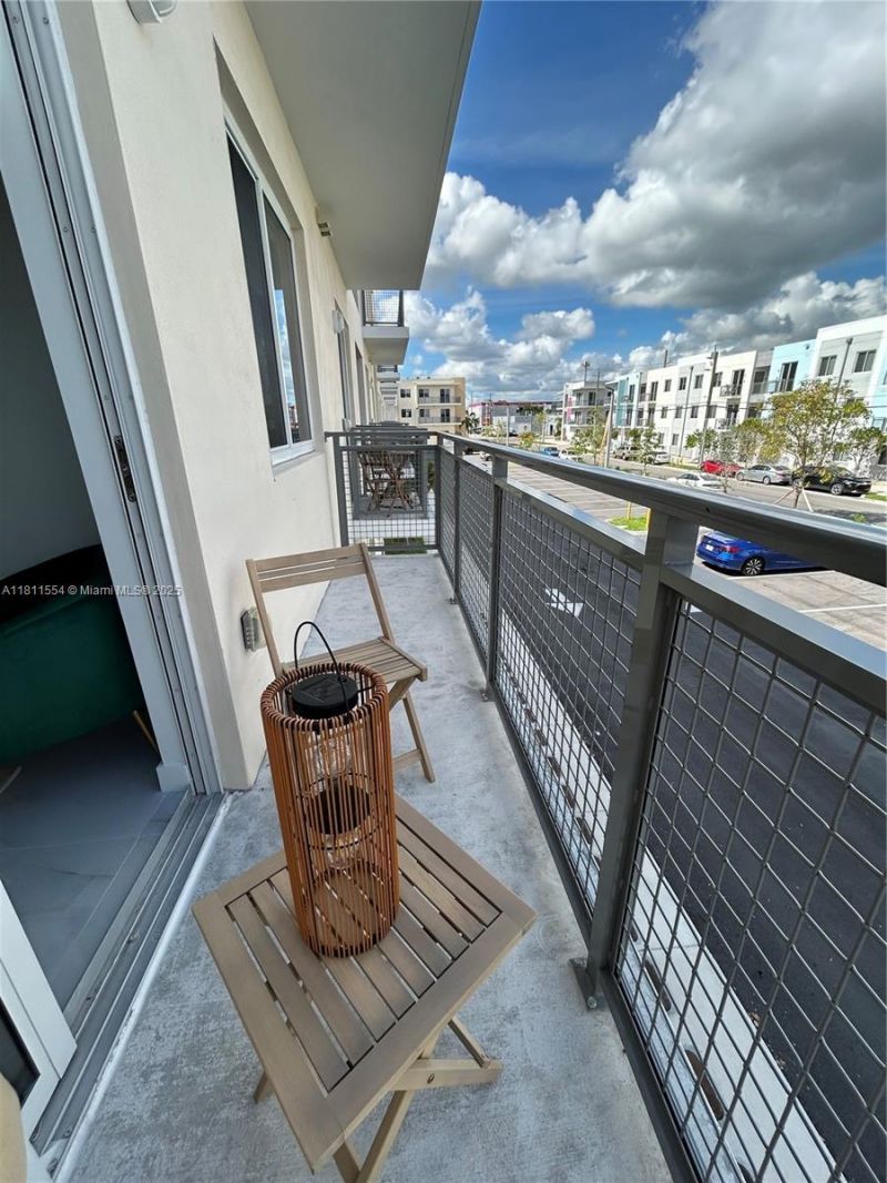 1010 SW 69th Ave, Unit 212, Miami, FL 33144 Photo